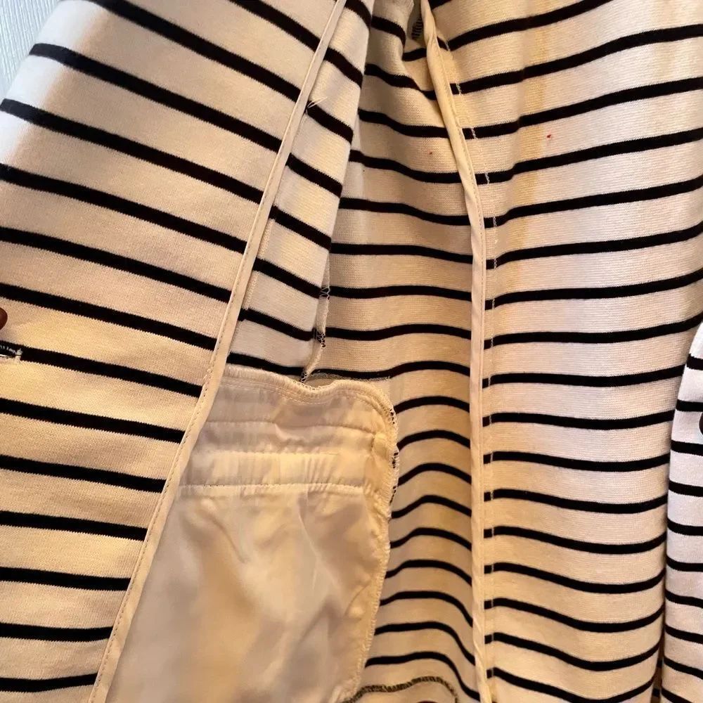 Old Navy Black and Off White Striped Blazer - Picture 5 of 6